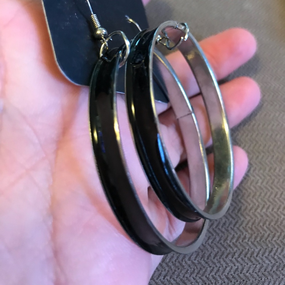 Paparazzi hoop earrings